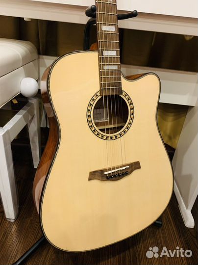 Гитара Dreadnought + Каподастр (комплект)