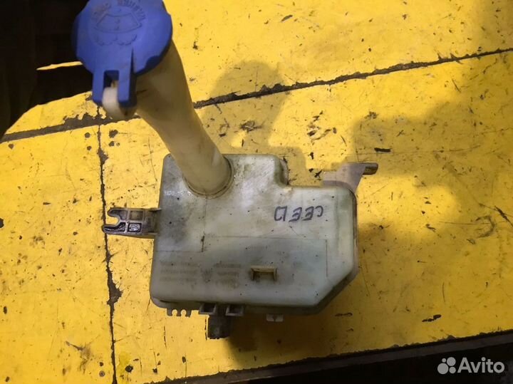 Бачок омывателя Kia Ceed ED 2006-2010