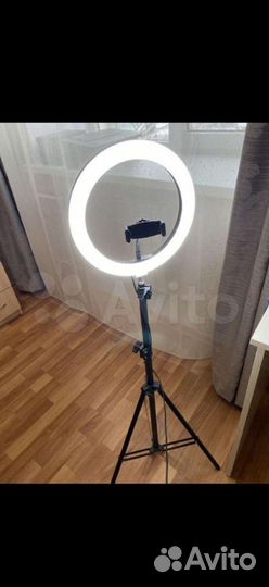 Кольцевая лампа