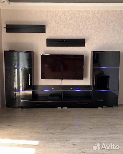 Тумба под телевизор