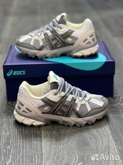 Кроссовки Asics