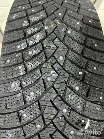 Pirelli Scorpion Ice Zero 2 285/45 R22 114H