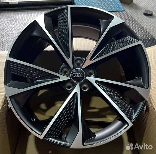 Новые диски R19 на Audi Q7 4M (с 2016 г.в.)