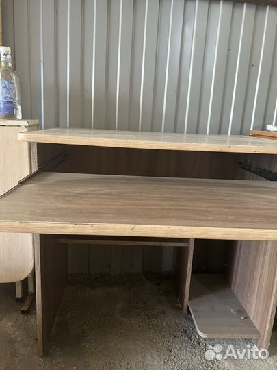 Письменный стол