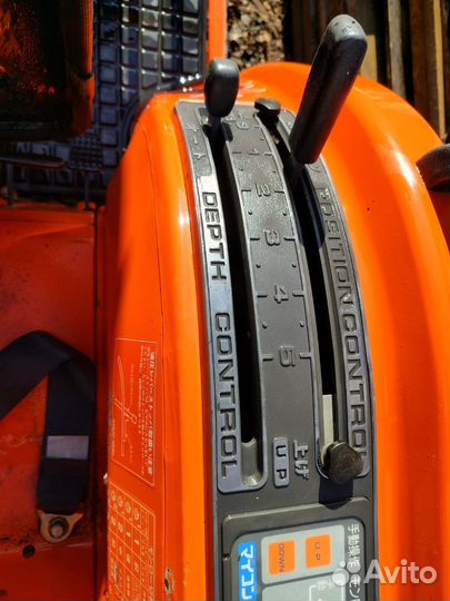 Мини-трактор Kubota GT3, 2020