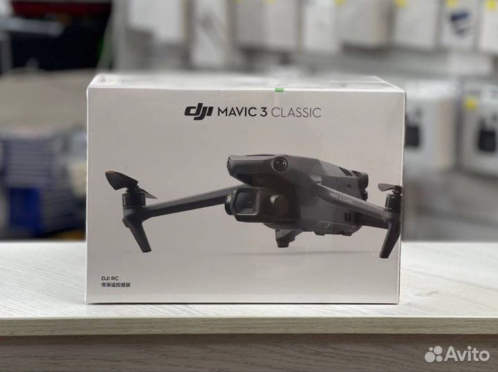 Квадрокоптер DJI Mavic 3 Classic RC / С экраном