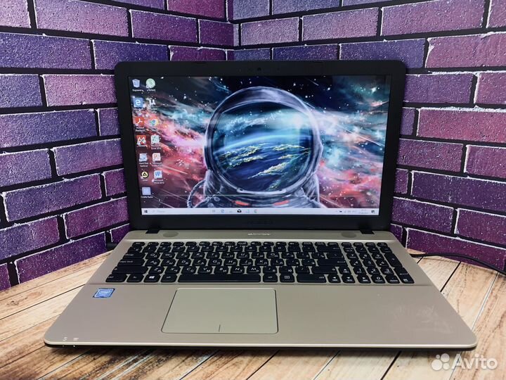 Ноутбук Asus 15.6 Intel 4Gb HDD 500Gb Золотистый