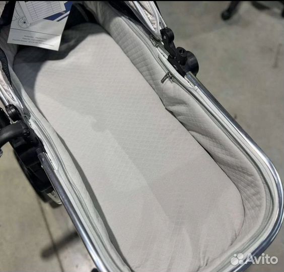 Коляска 3в1 Новая в коробке