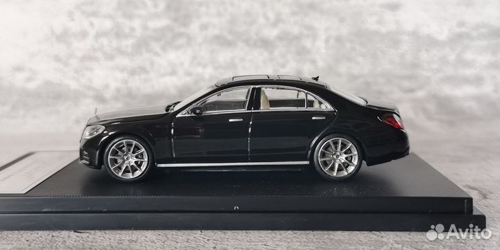 Mercedes-Benz S450 W222 1:64