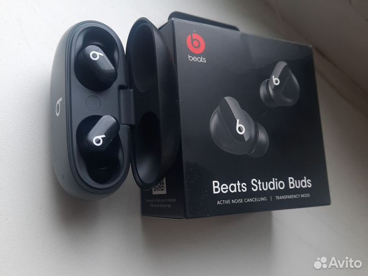Beats studio buds