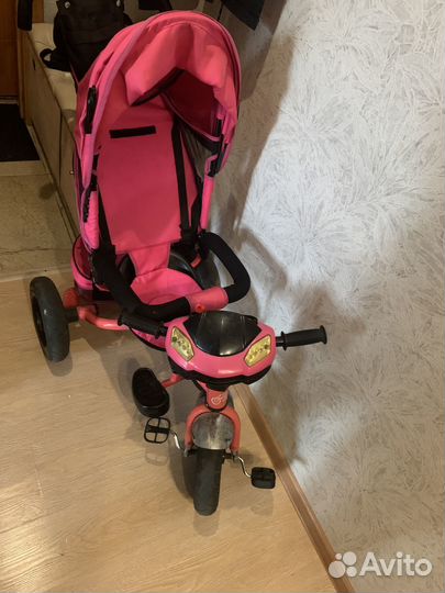 Велосипед детский трехколесный с ручкой