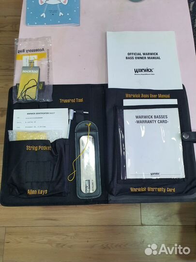 Продам бас Warwick Streamer SS 4 струны Германия