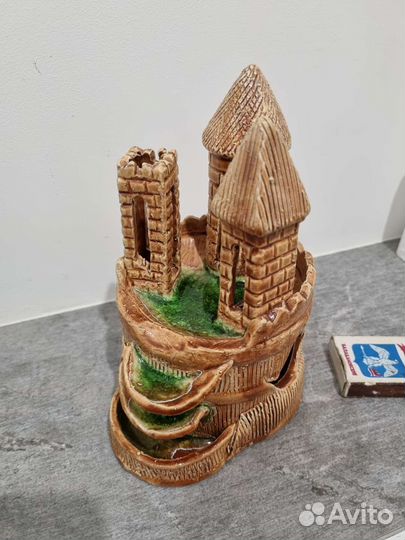 Замок для аквариума