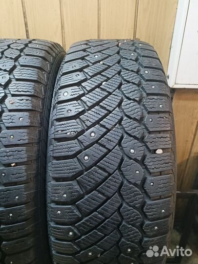 Gislaved Nord Frost 200 SUV 215/60 R17
