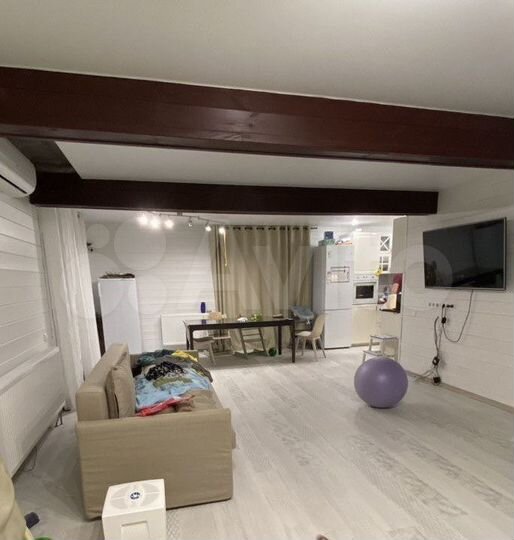 Дом 141 м² на участке 13 сот.