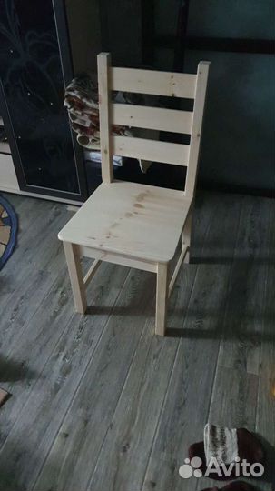 Стул деревянный