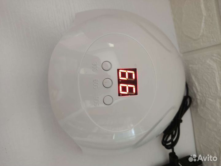 UV/LED лампа для маникюра и педикюра