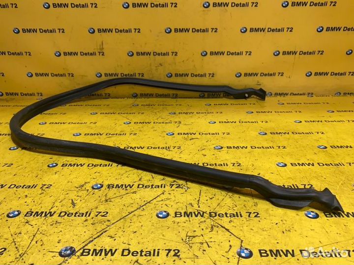 Уплотнитель капота Bmw 5 E60 M54B30 2004