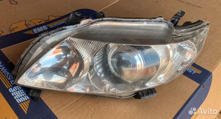 Фары головного света Toyota Corolla 150 с линзами