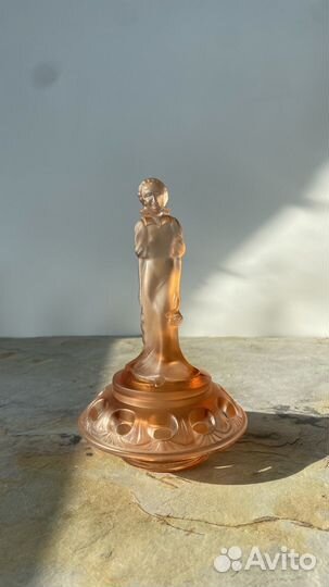 Стеклянная статуэтка роузбол