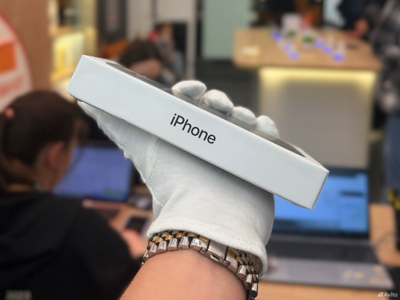 iPhone 16, 256 ГБ, SIM + eSIM