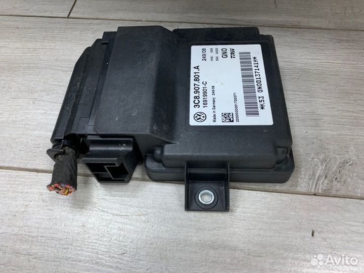 Блок управления стояночного тормоза Volkswagen