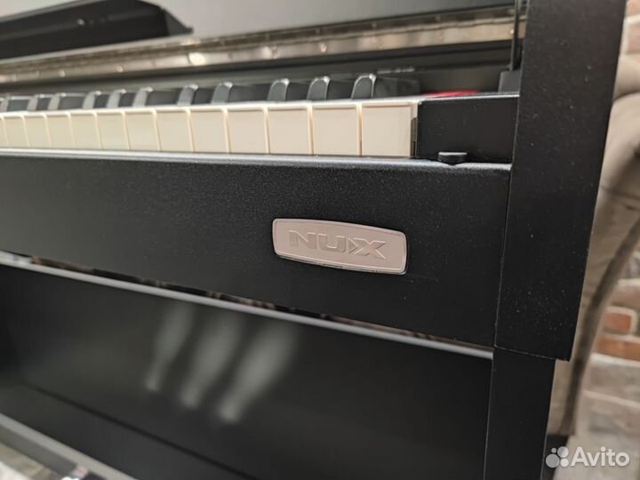 Цифровое Пианино NUX-310 WH (Комплект New)