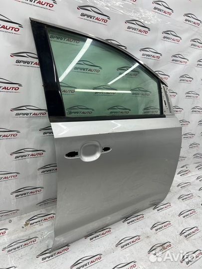 Дверь передняя правая Kia Carnival 3 2014-2020