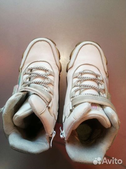 Кроссовки для девочки