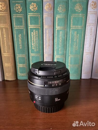 Объектив Canon EF 50mm f/1.4 USM