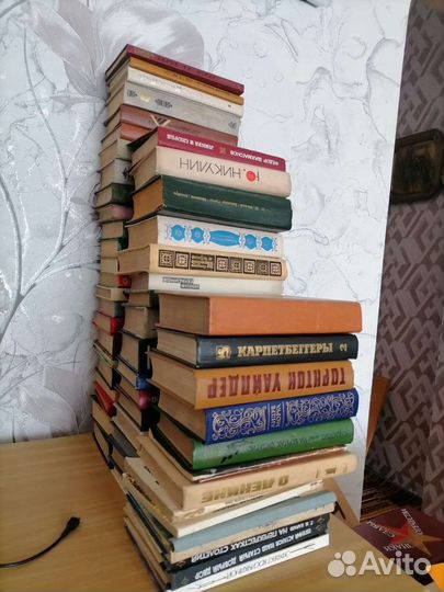 Книги отдам бесплатно