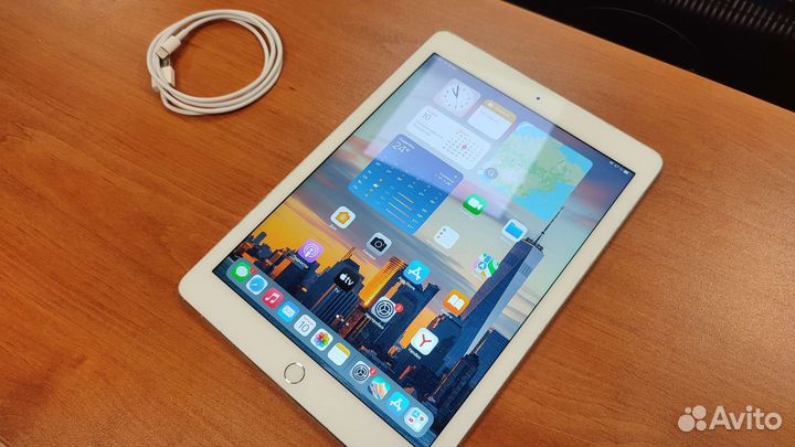 iPad Air 2 64gb с Сим-картой #188