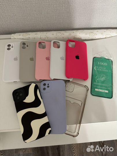 Чехлы на iPhone 11