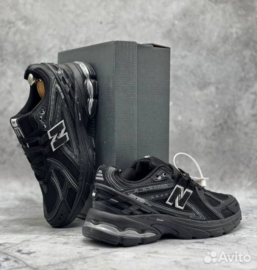 New Balance 1906D Black