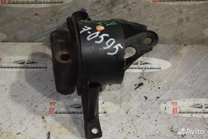 Подушка кпп перед лево c Nissan X-Trail NT30 QR20D