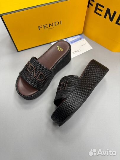 Fendi шлепки