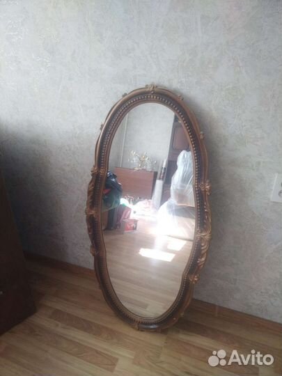 Зеркало настенное