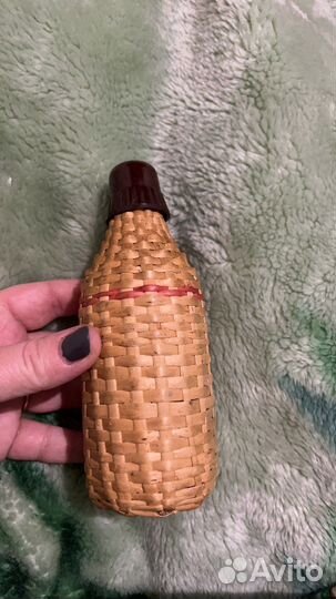 Продаю Сувенир Плетённая бутылка СССР