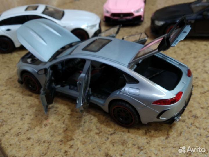 Mercedes Brabus AMG GT 63 модель в масштабе 1:24