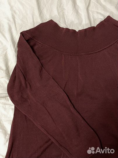 Кофта с открытыми плечами