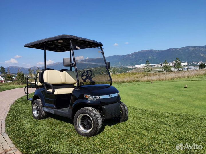 Дизайнерский гольф-кар Star Capella четырехместный