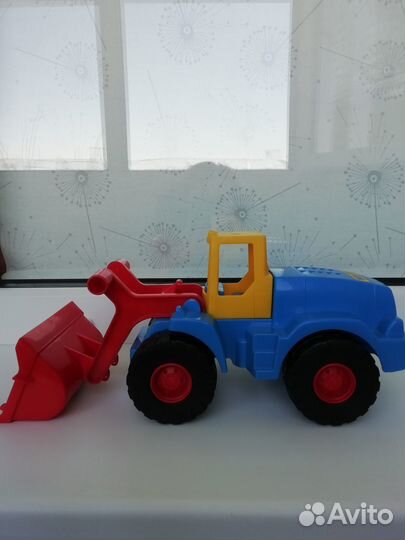 Детские игрушки машины пакетом