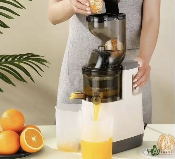 Соковыжималка Panasonic центробежная белая