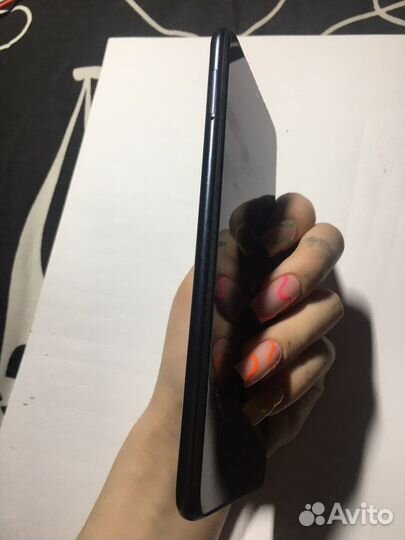 Samsung Galaxy A10, 2/32 ГБ