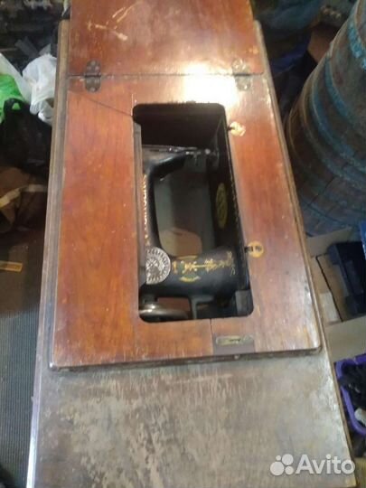 Швейная машина Singer