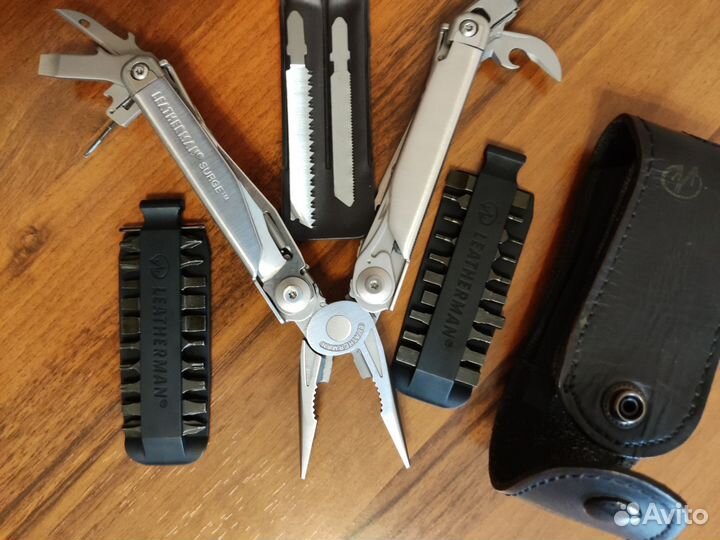 Мультитул Leatherman Surge