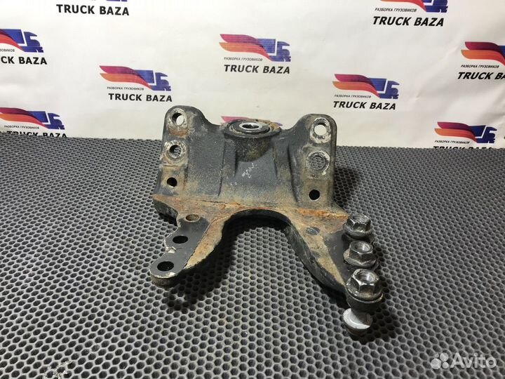 Кронштейн передней рессоры правый камаз 54901