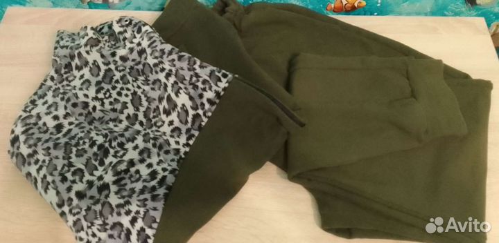 Спортивный костюм женский