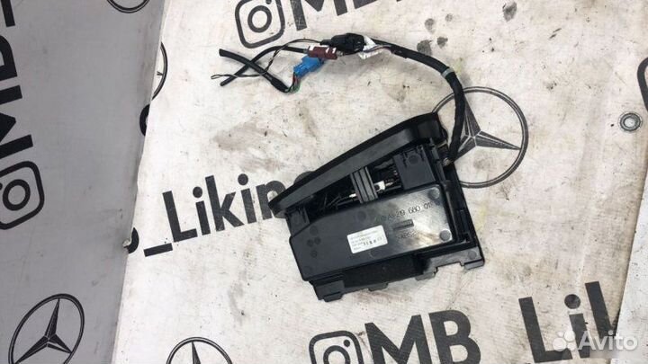 Полка Mercedes-Benz Cls-Класс C219