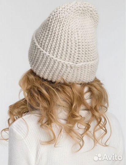 Шапка женская вязаная